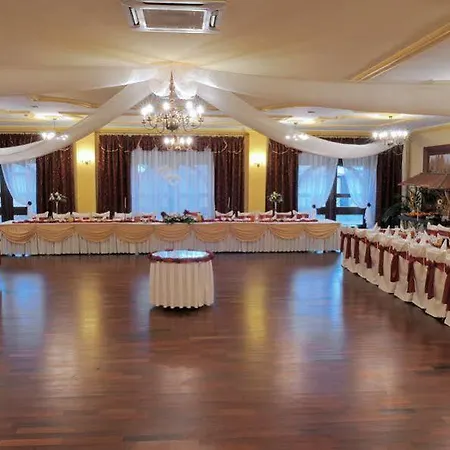 Dworek Staropolski *